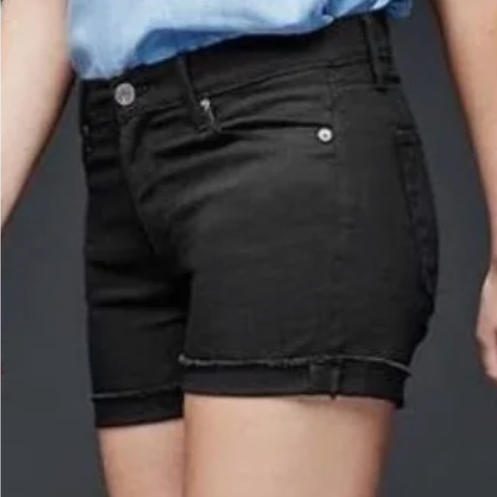 Gap shorts